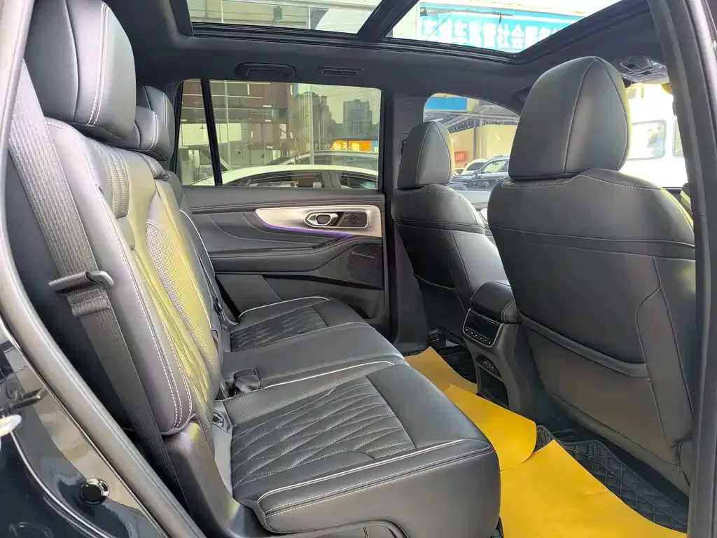 GAC Motor Trumpchi GS8 — фото 10