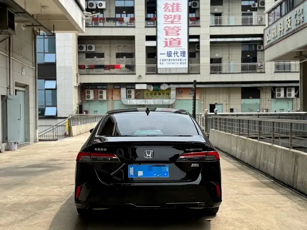 Honda Inspire — фото 6