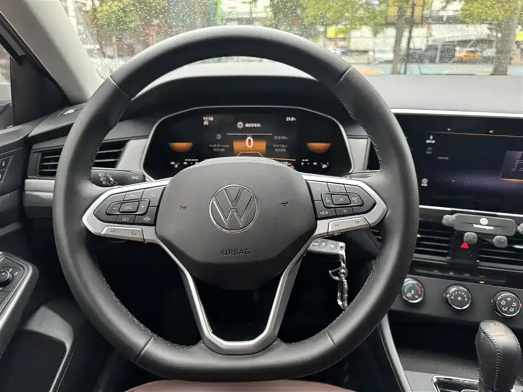 Volkswagen Bora 2023 из CN, фото 4