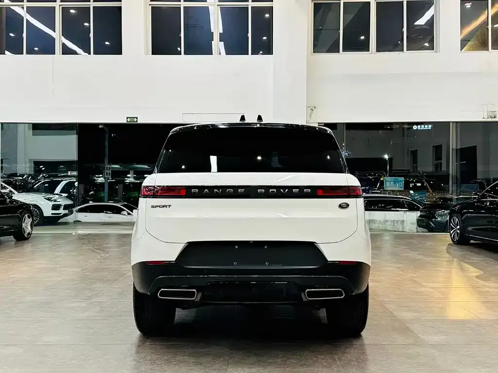 Land Rover Sport — фото 2