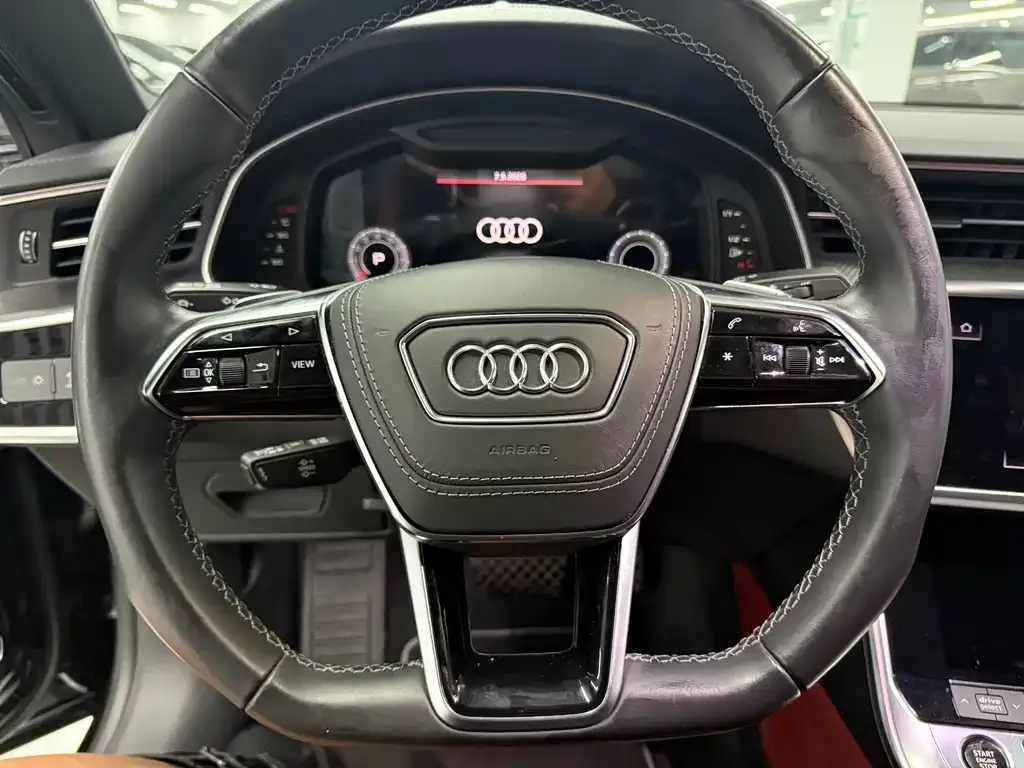Audi A7L — фото 10