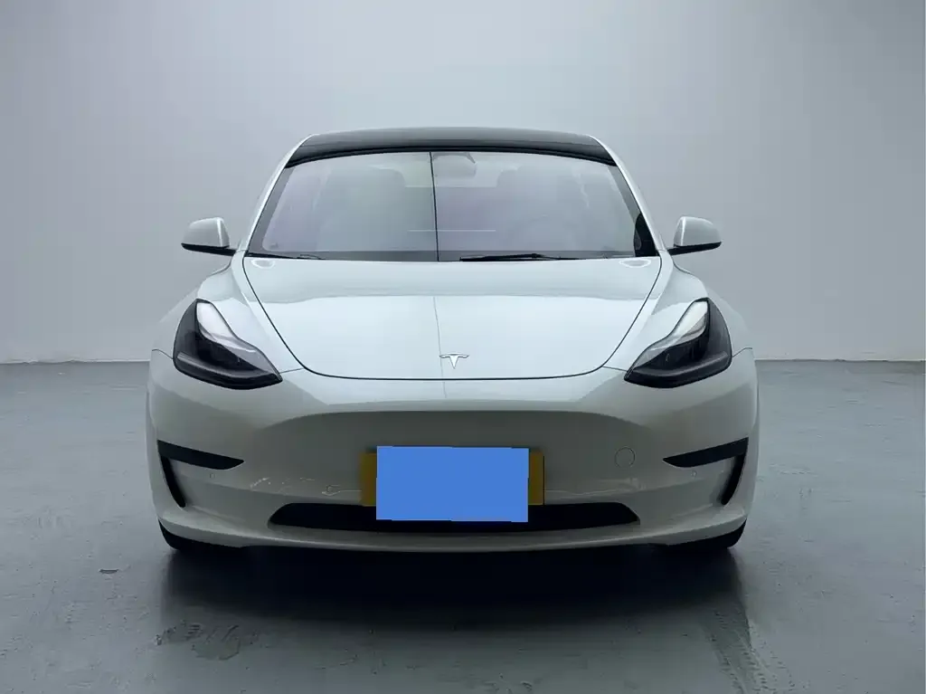 Tesla Model 3 — фото 5