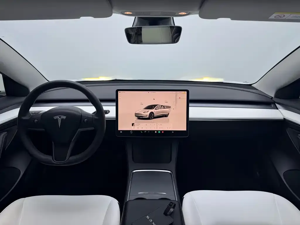 Tesla Model 3 — фото 6