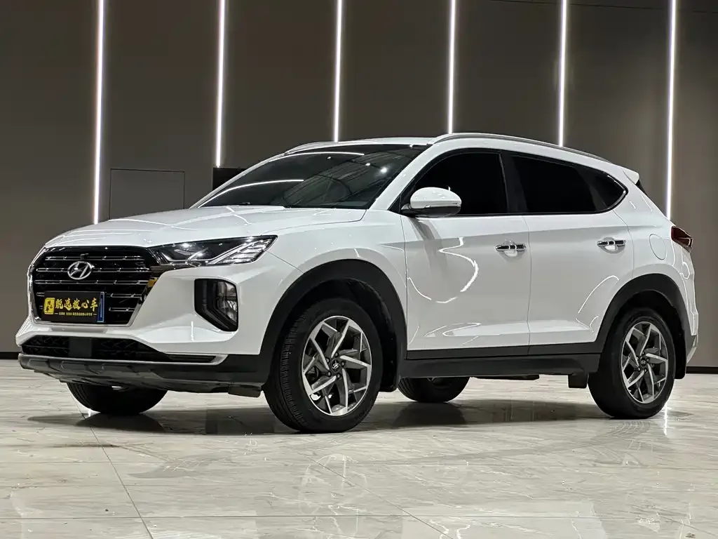 Hyundai Tucson — фото 1