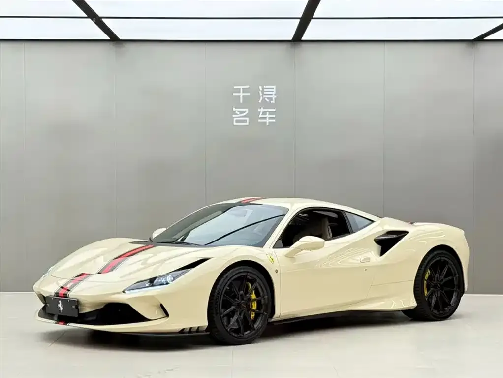 Ferrari F8 — фото 1