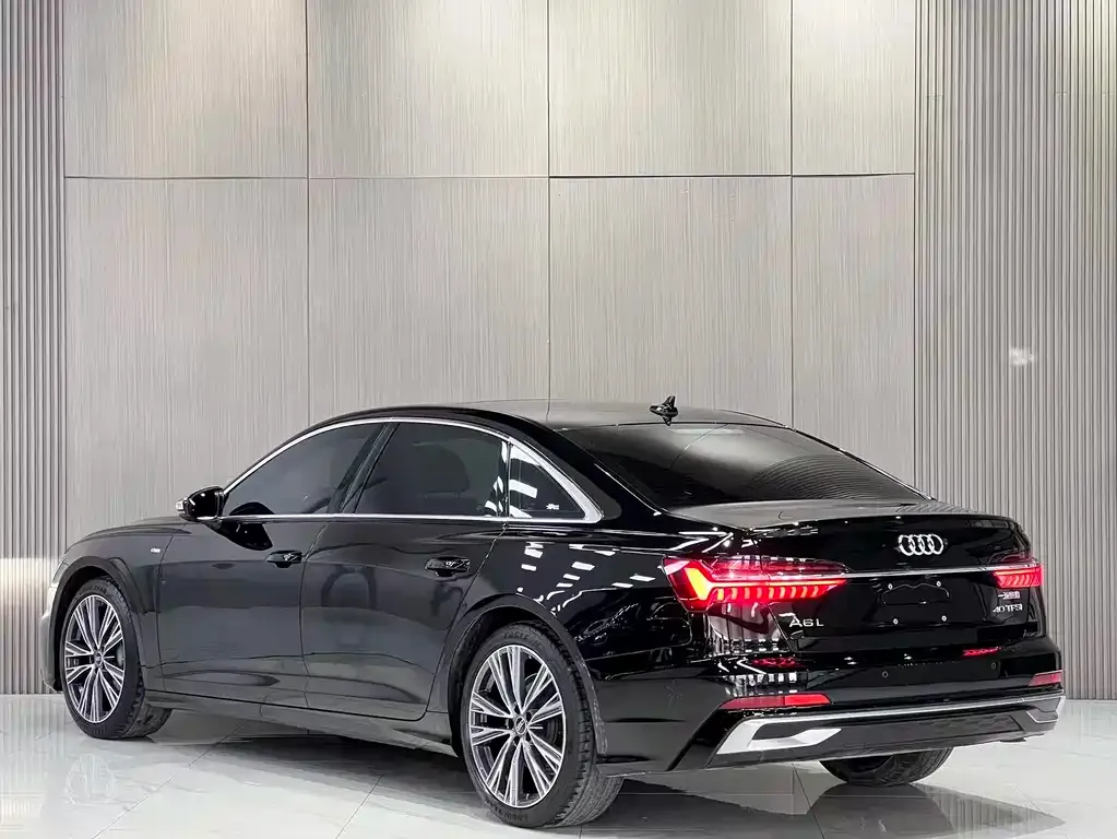 Audi A6L 2024 из CN, фото 10