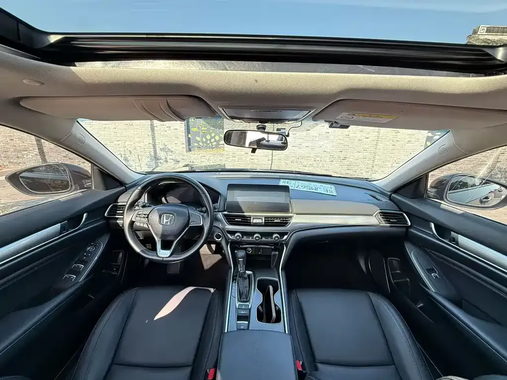 Honda Accord — фото 3