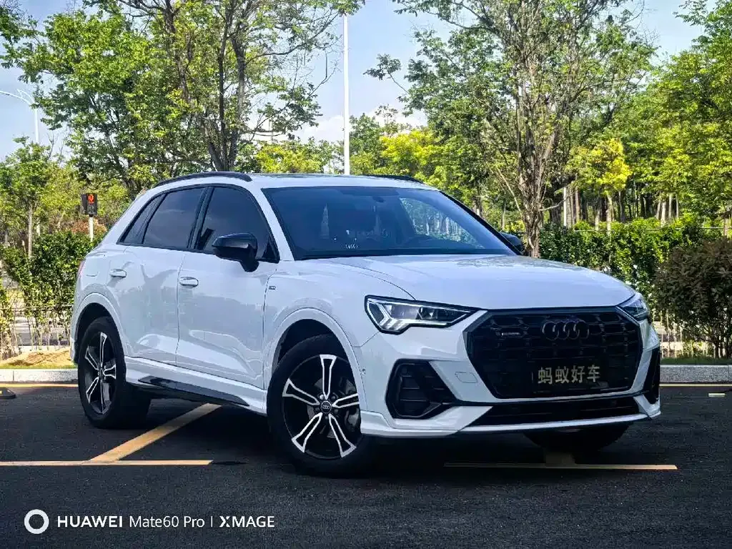 Audi Q3 — фото 10
