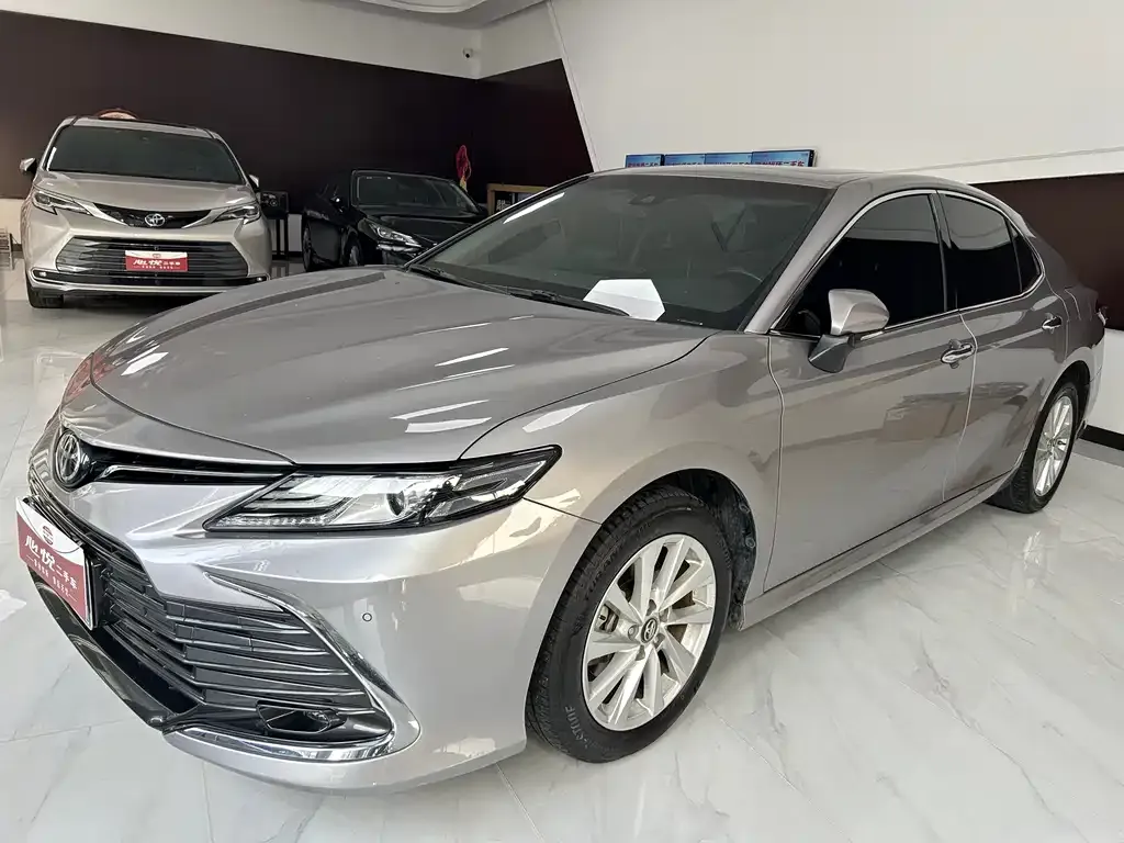 Toyota Camry 2022 из CN, фото 1