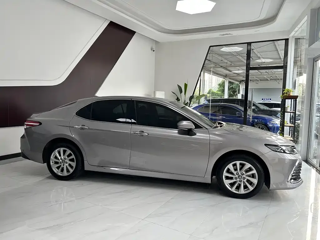 Toyota Camry 2022 из CN, фото 5
