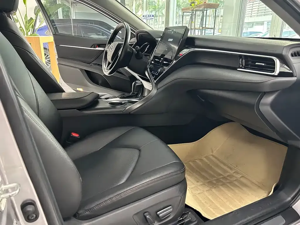 Toyota Camry 2022 из CN, фото 9