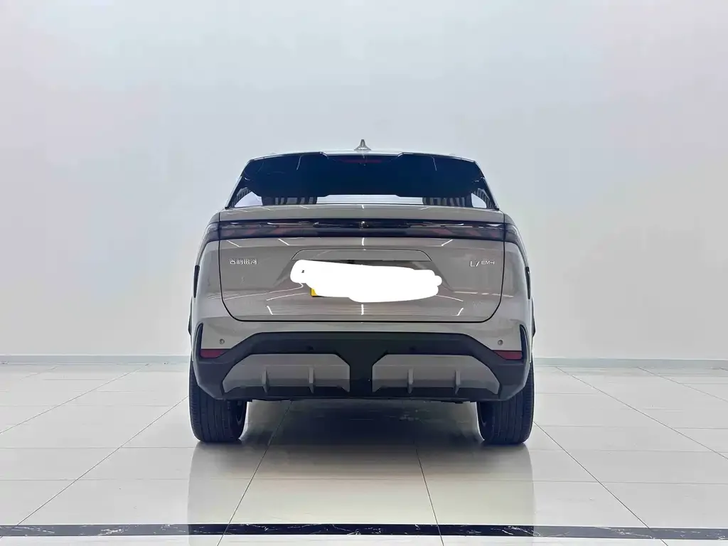 Geely Galaxy L7 — фото 7