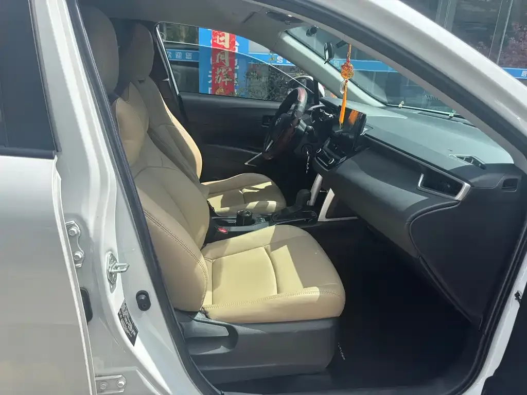 Toyota Frontlander 2023 из CN, фото 6