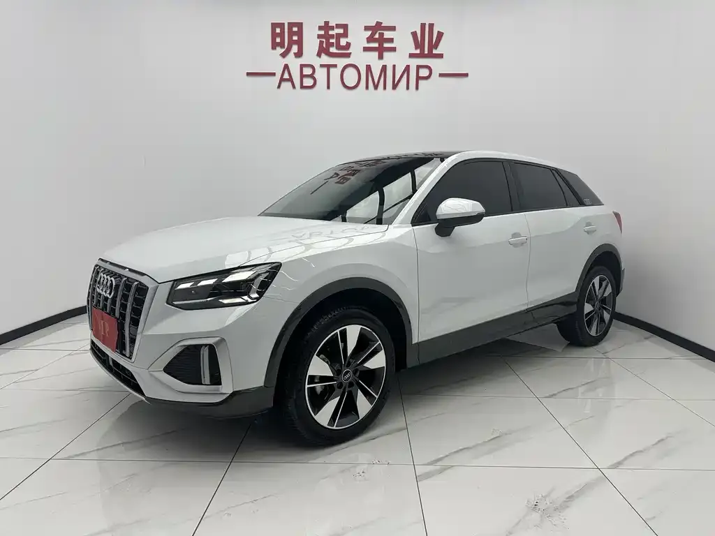 Audi Q2L 2023 из CN, фото 1