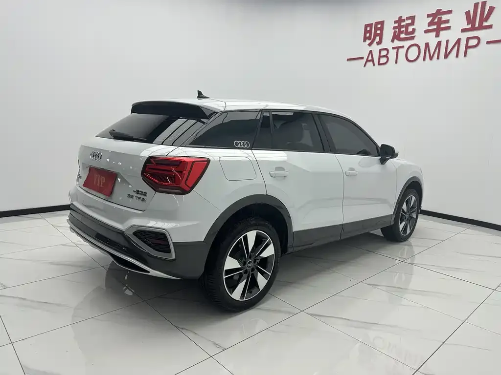 Audi Q2L 2023 из CN, фото 6