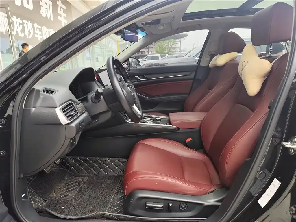 Honda Accord — фото 6