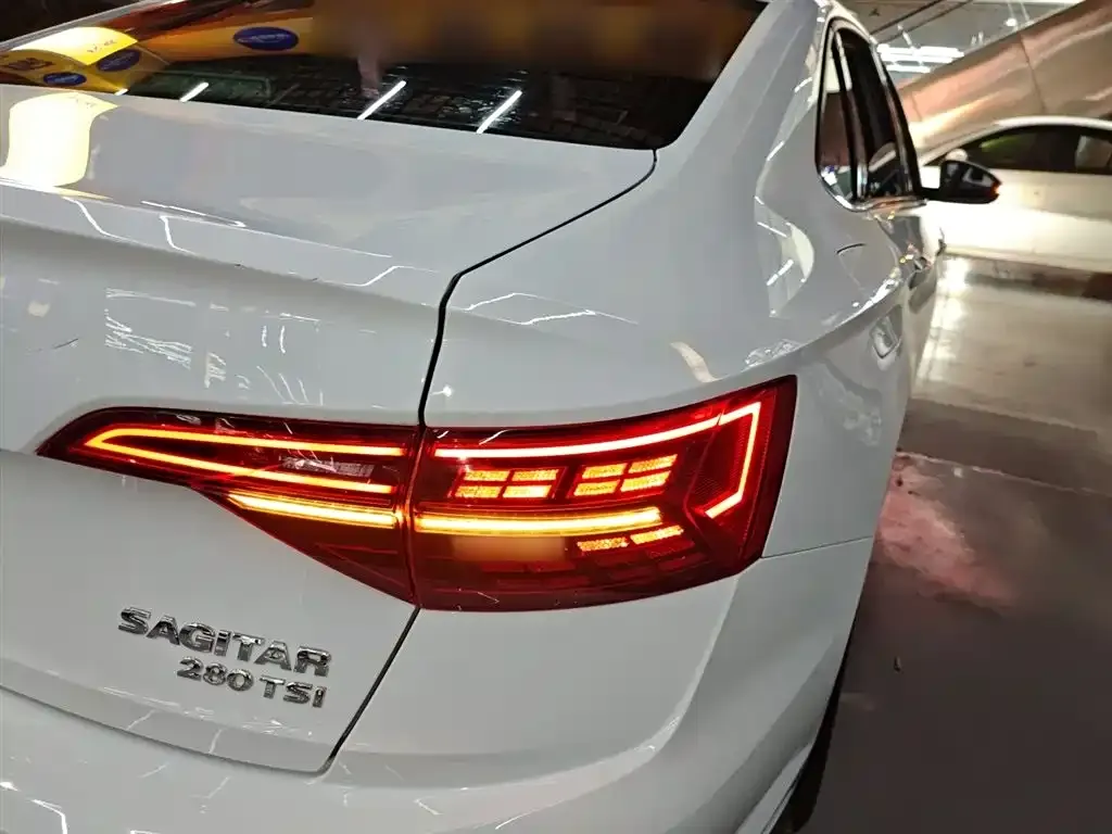 Volkswagen Sagitar 2021 из CN, фото 2