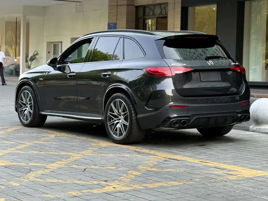 Mercedes-Benz GLC AMG — фото 9