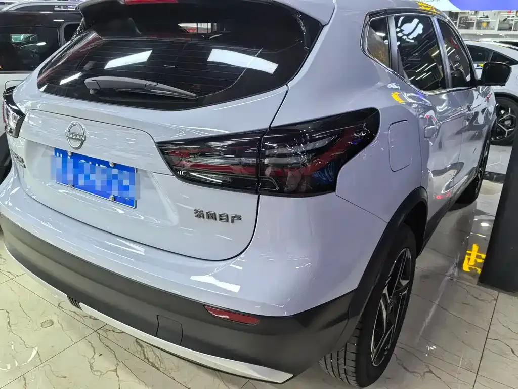 Nissan Qashqai — фото 5