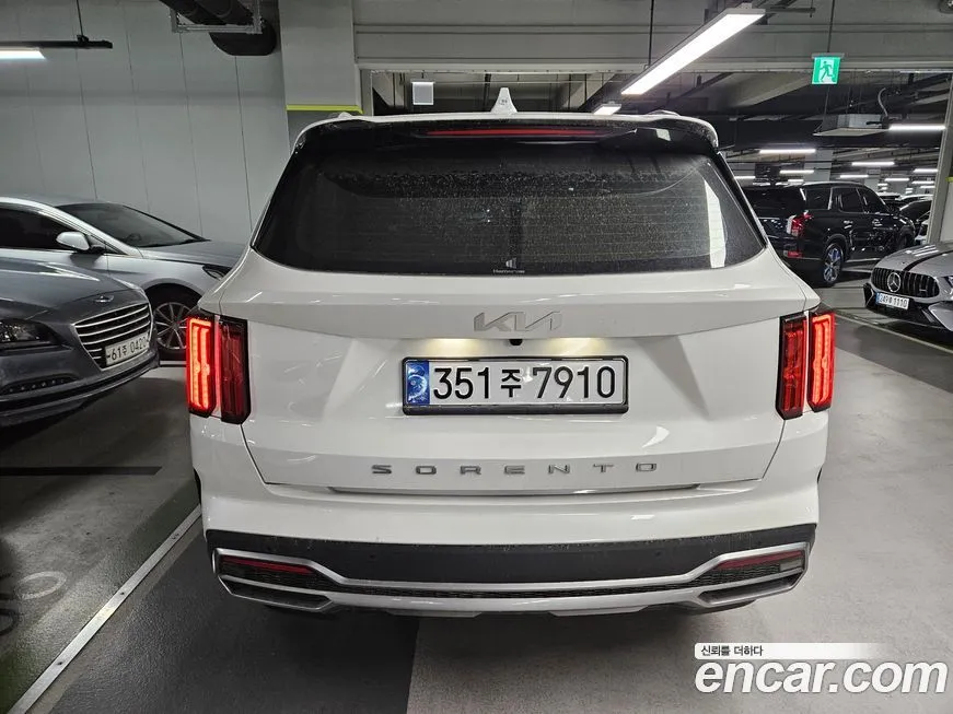 Kia Sorento — фото 10
