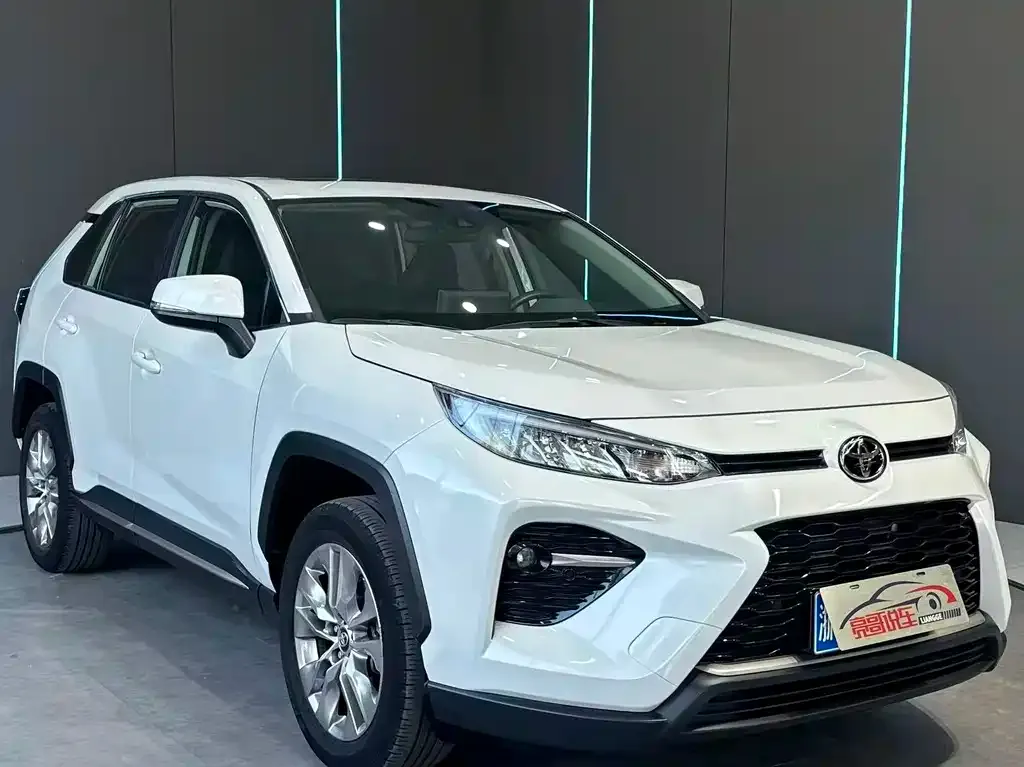 Toyota Wildlander — фото 10