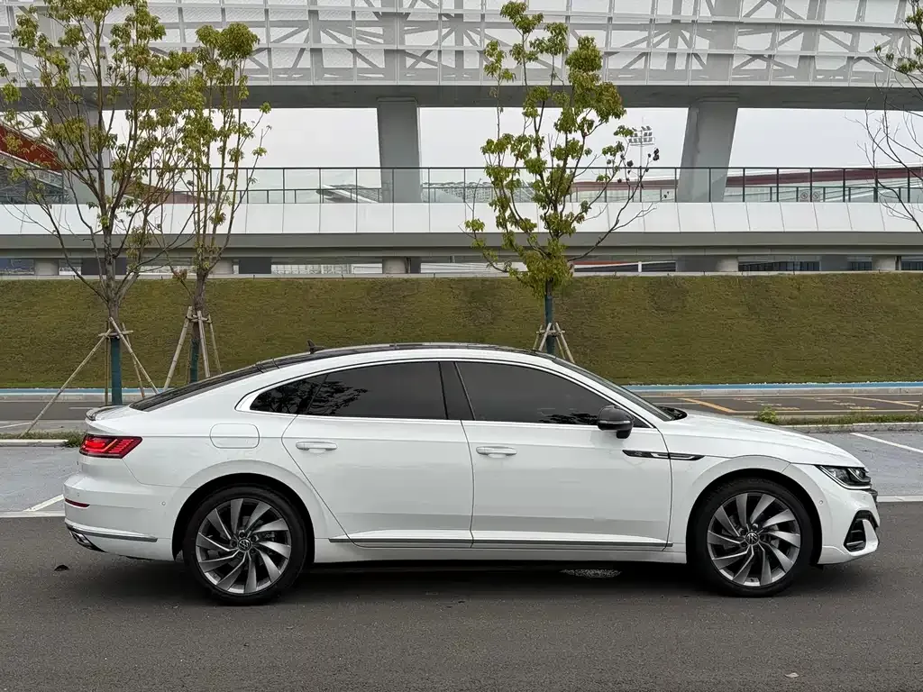 Volkswagen CC — фото 7