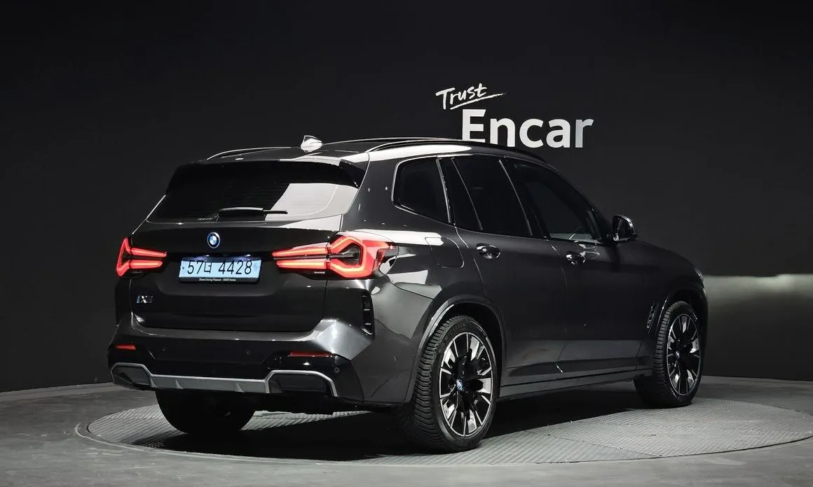 BMW iX3 2023 из KR, фото 9