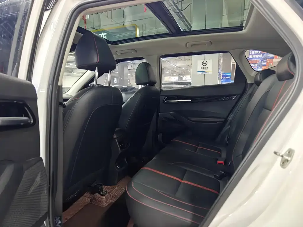 Kia KX3 2022 из CN, фото 4