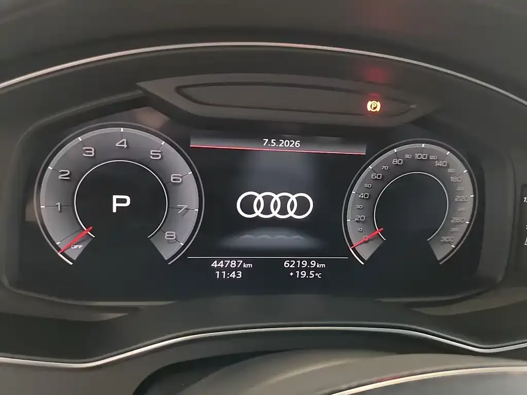 Audi A6L — фото 6
