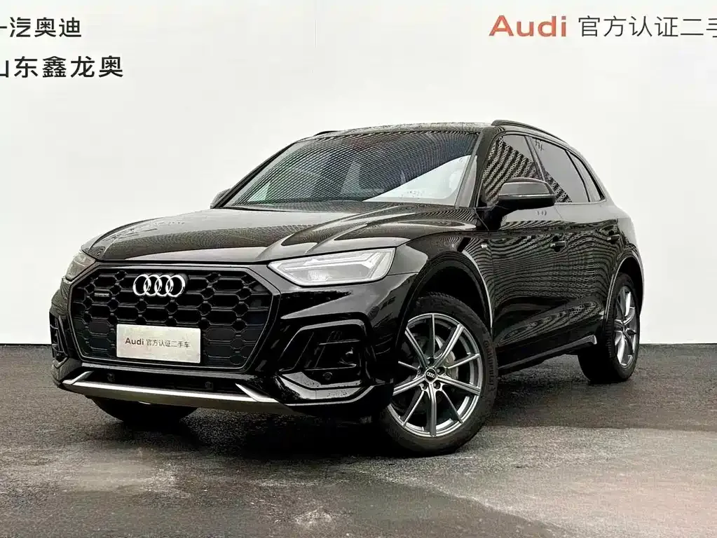 Audi Q5L — фото 1
