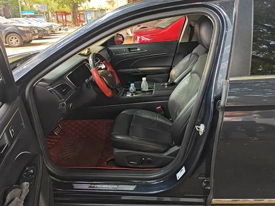 Ford Taurus 2021 из CN, фото 9
