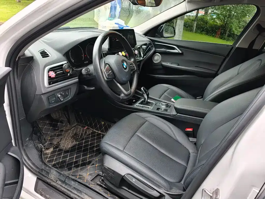 BMW 1 Series 2021 из CN, фото 5