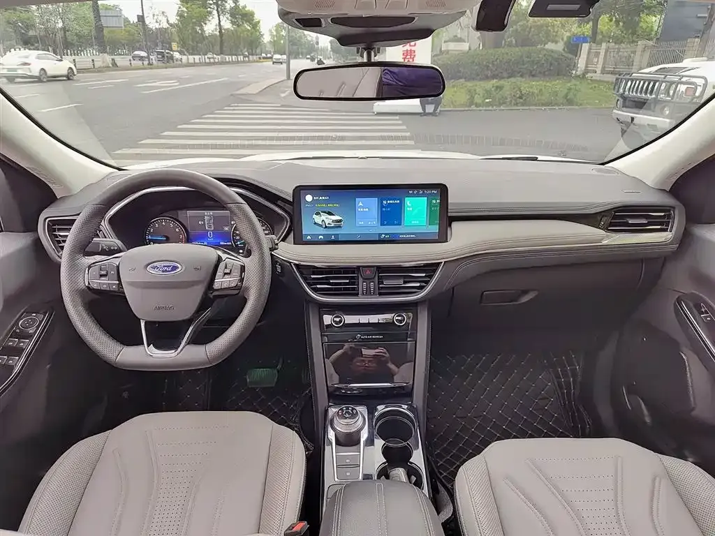 Ford Escape 2023 из CN, фото 6