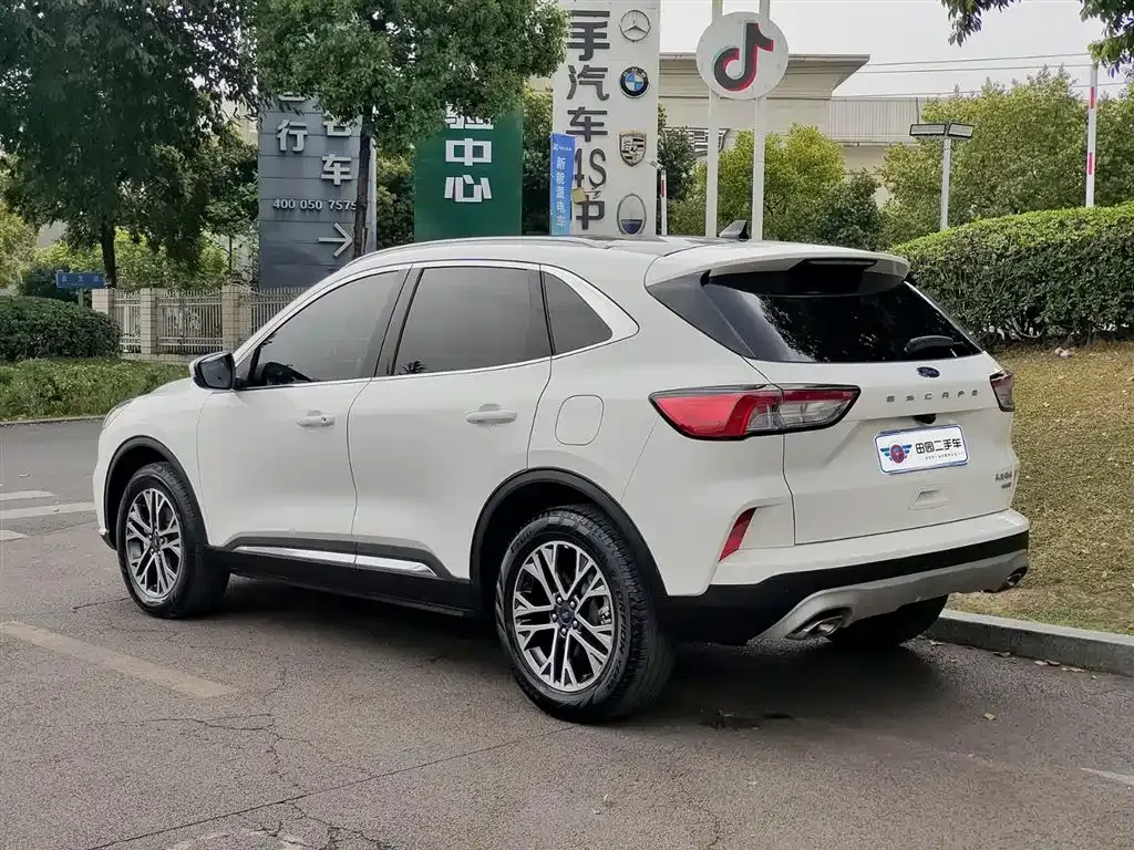 Ford Escape 2023 из CN, фото 10