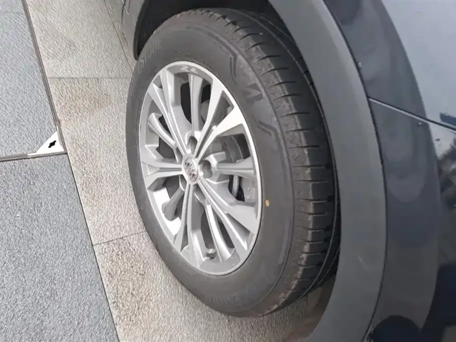 Buick Envision Plus — фото 7