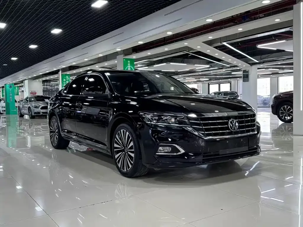 Volkswagen Passat — фото 5