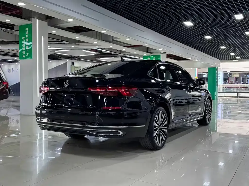 Volkswagen Passat — фото 9