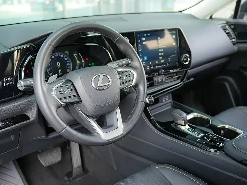 Lexus NX New Energy 2023 из CN, фото 2