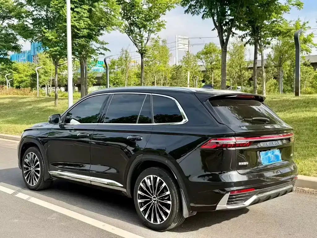 Geely Xingyue L — фото 8