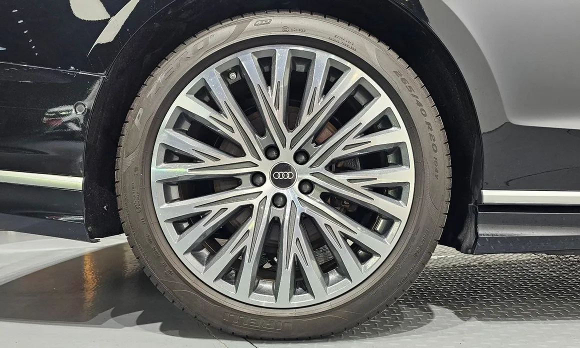 Audi A8 2023 из KR, фото 6