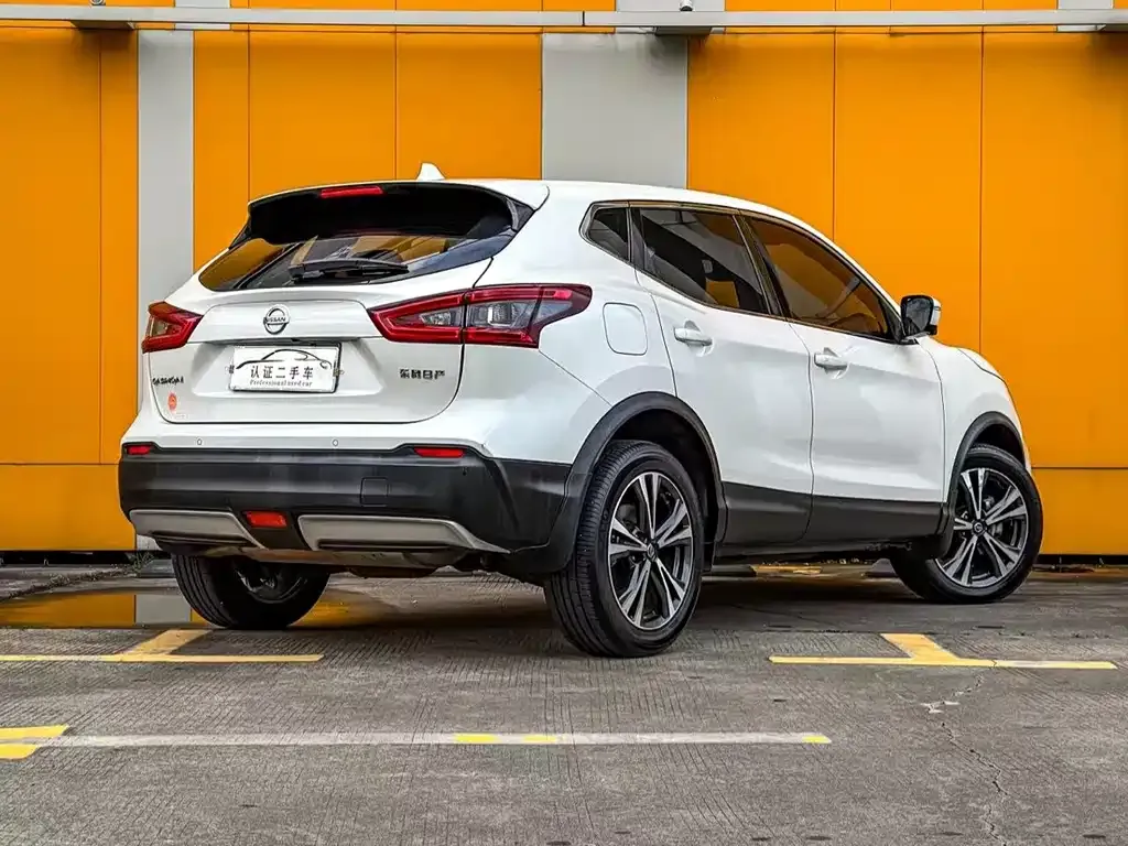 Nissan Qashqai — фото 3