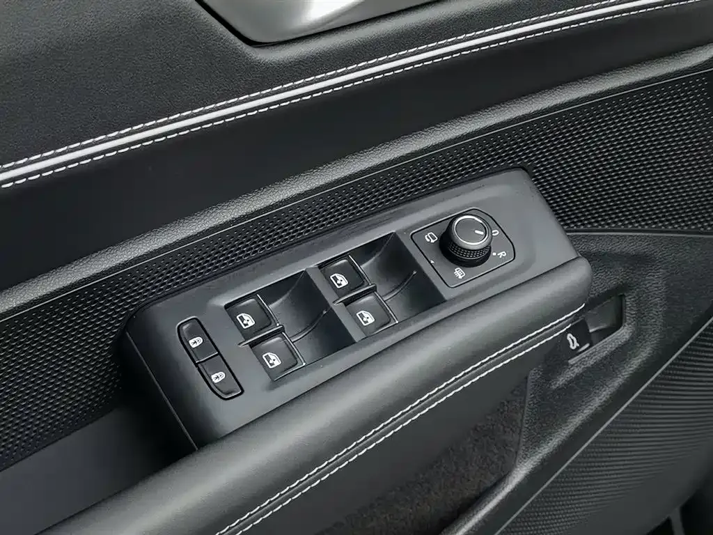 Volkswagen Passat 2025 из CN, фото 9
