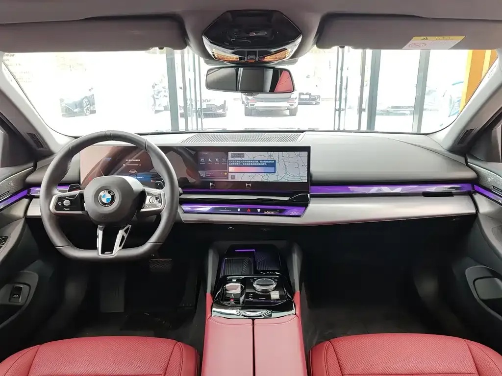 BMW 5 Series 2025 из CN, фото 3