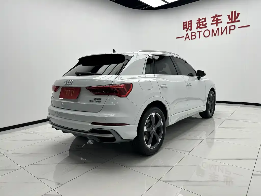 Audi Q3 — фото 3