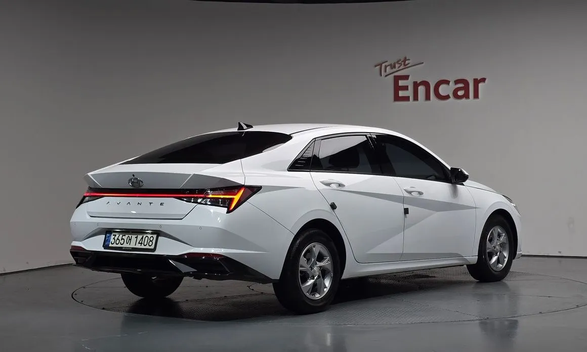 Hyundai AVANTE — фото 2