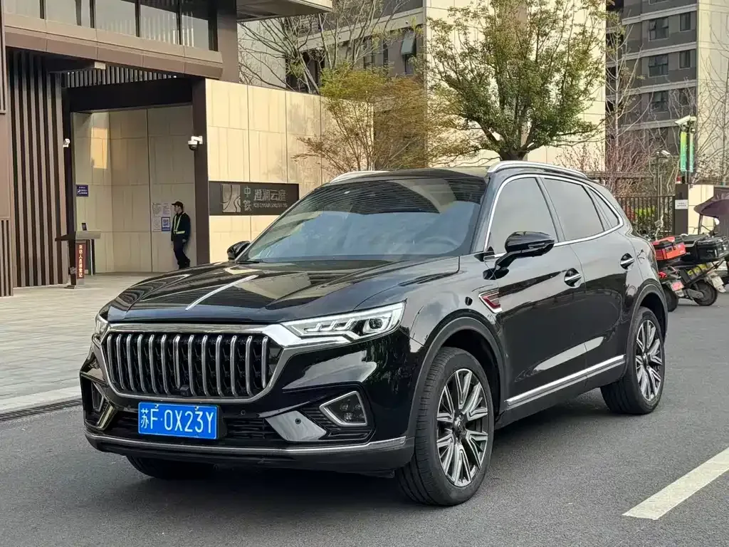 Hongqi HS5 — фото 1