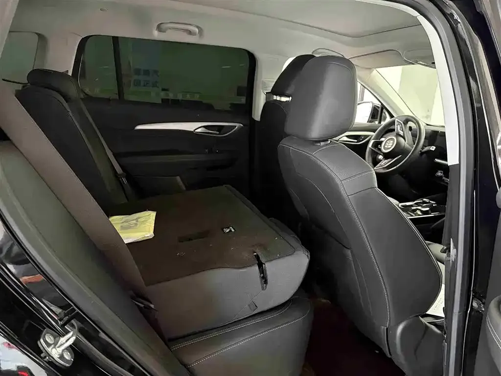 Buick Envision Plus — фото 9