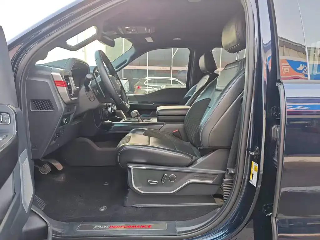 Ford F-150 Raptor 2023 из CN, фото 5