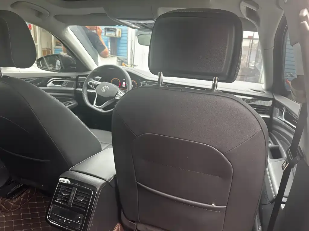 Volkswagen Passat — фото 5