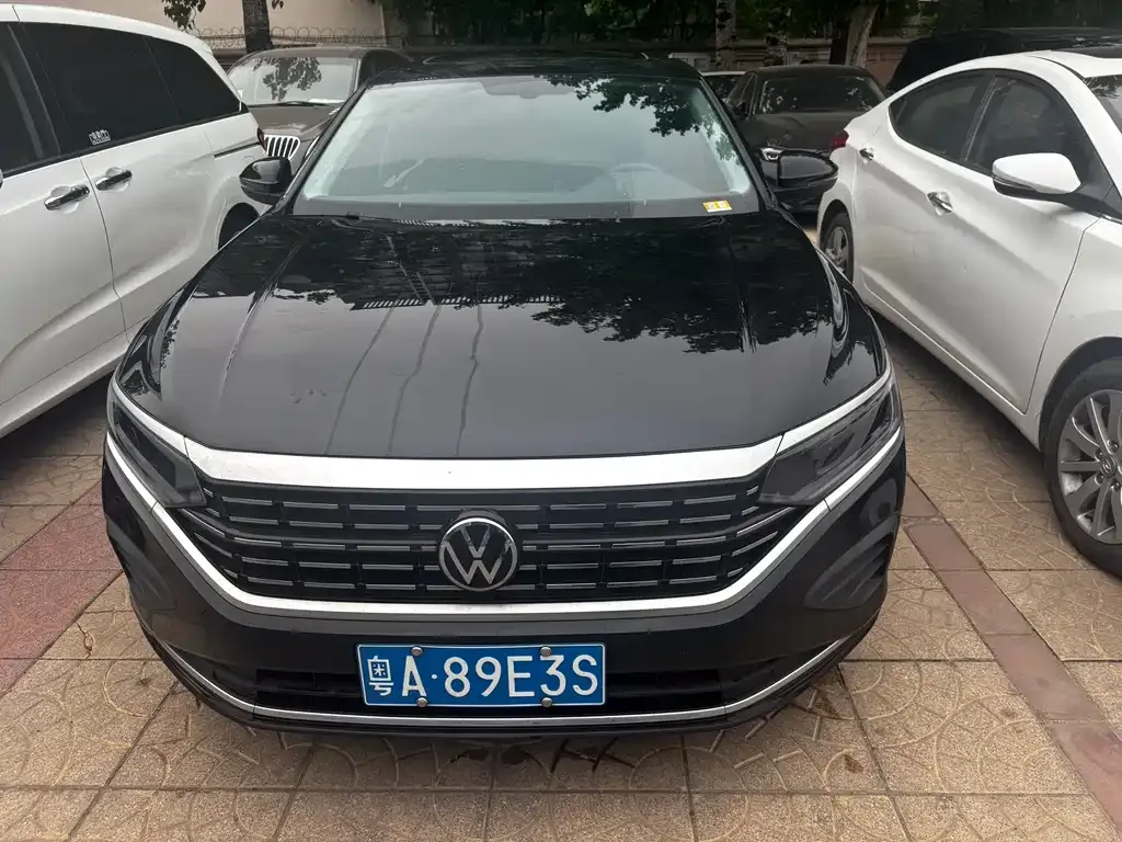 Volkswagen Passat — фото 7